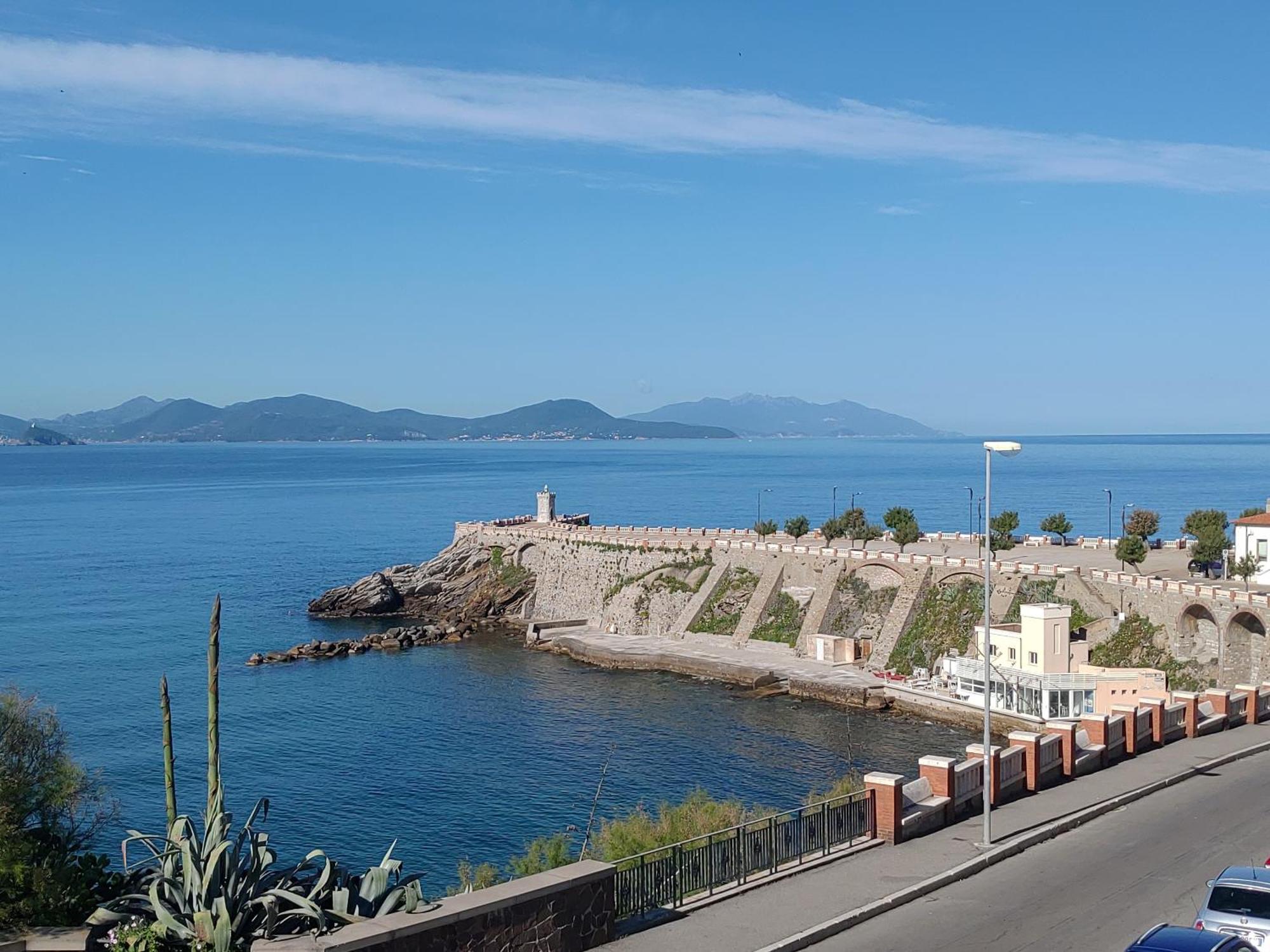 La Casa Di Montecristo Apartment Piombino Bagian luar foto